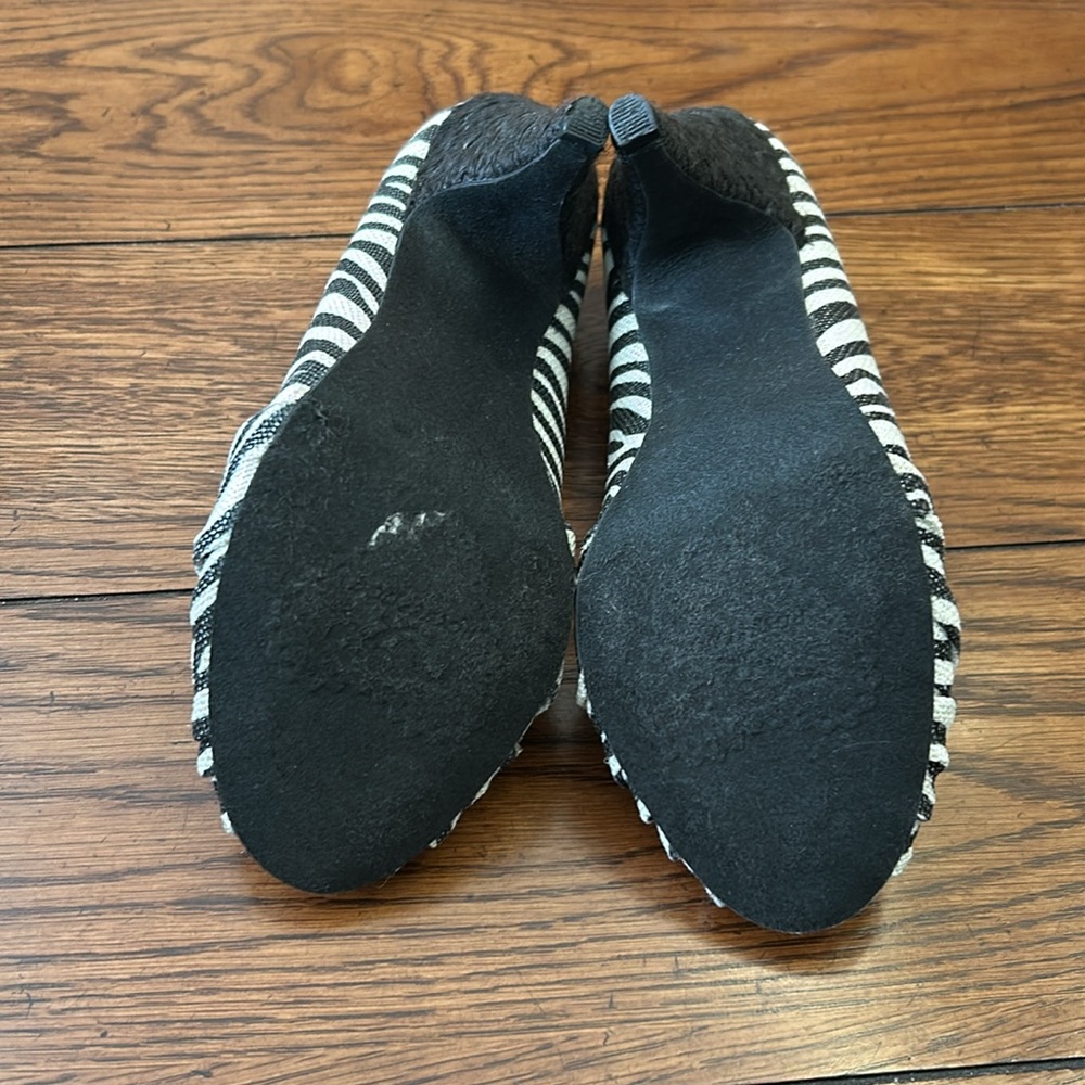 Rocket Dog Zebra striped heels - Picture 6 of 8